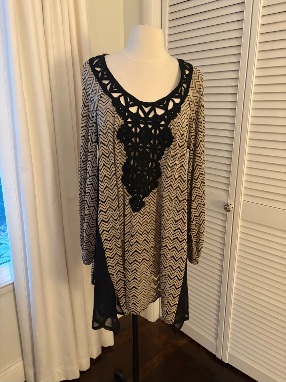Areve Black and Cream Chevron Mini Dress with Cutout Lace Bib